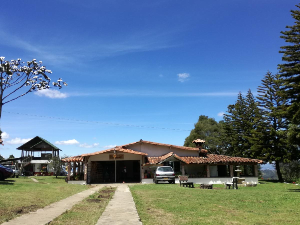 Al Bosque Hostel & Glamping Santa Elena  Exterior photo